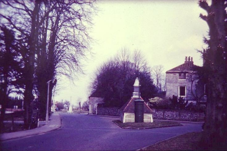 Banstead Well and Well House