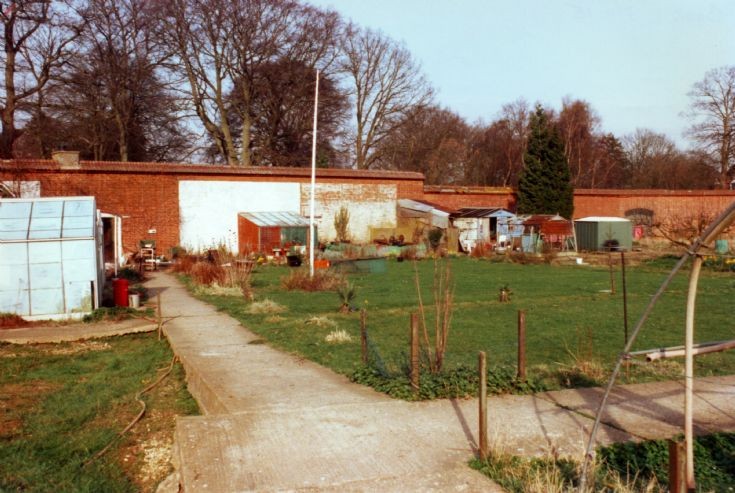 Banstead Woods - The walled garden