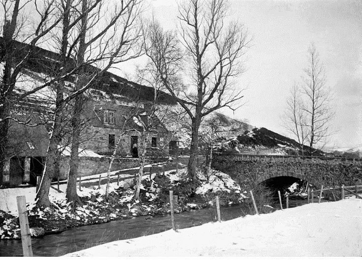126 Glenbuchat Old Bridge and Bridge Cottage