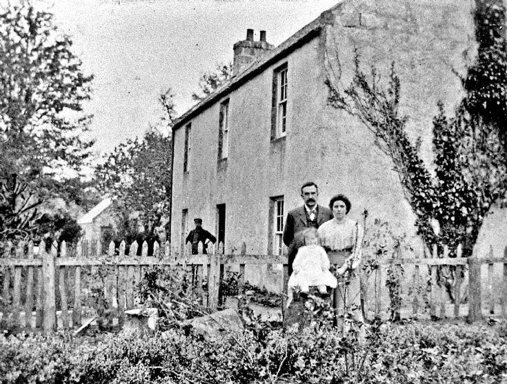 32 Mr Annand and Family at Schoolhouse Glenbuchat