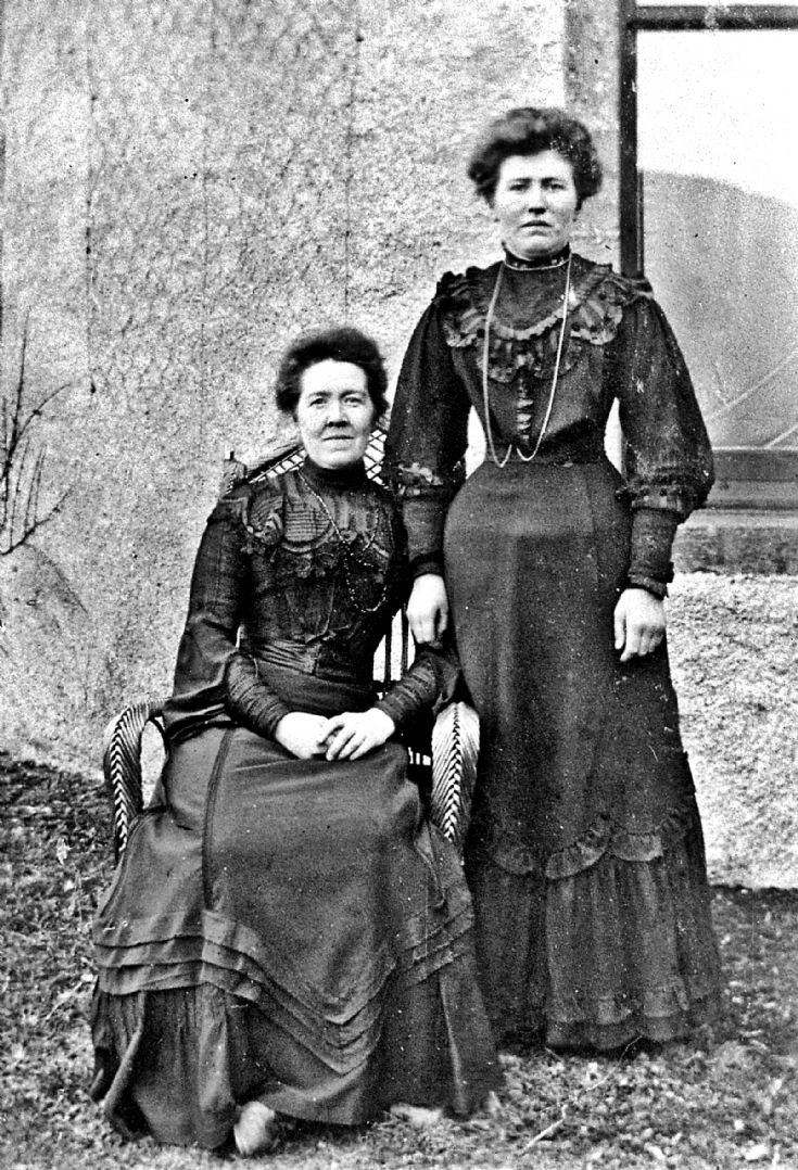 38 Ladies in Mourning Lower Lodge Glenbuchat