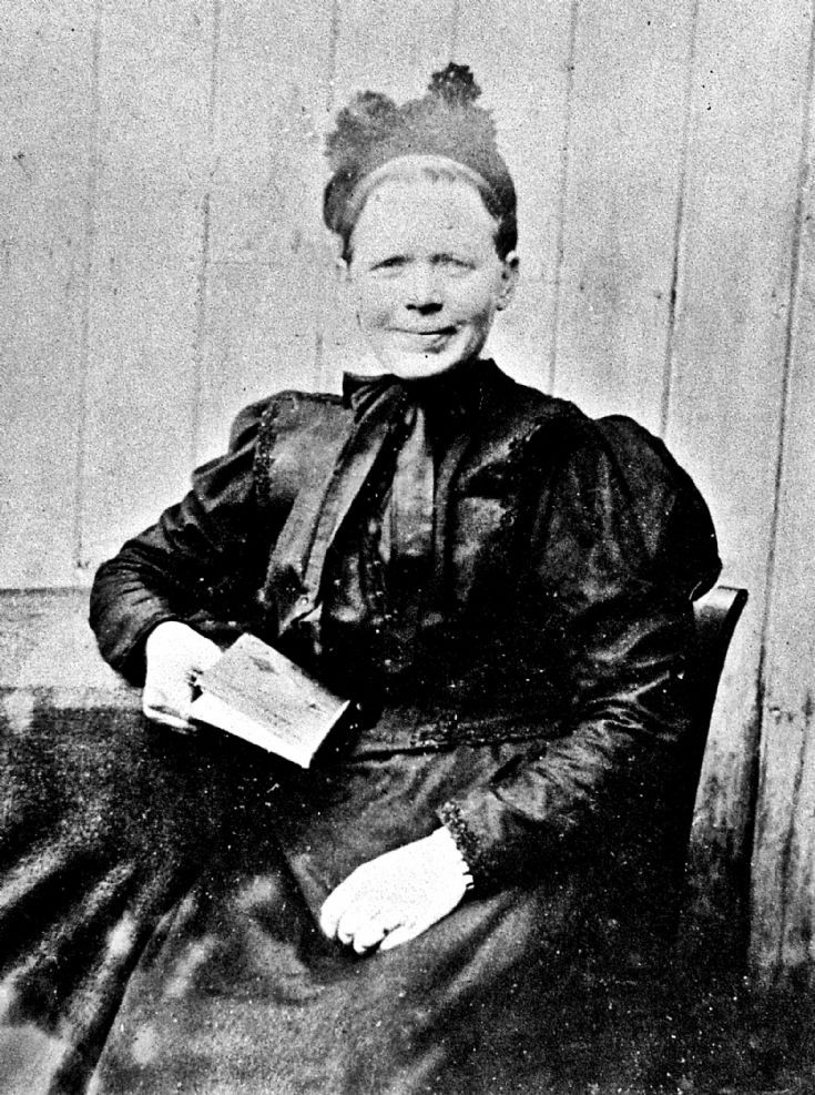 41 Lady ?Easterbucket  Glenbuchat