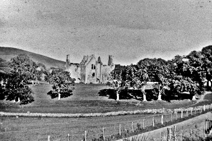 105 Glenbuchat Castle