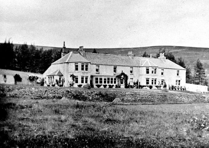 6 Upper Lodge Glenbuchat
