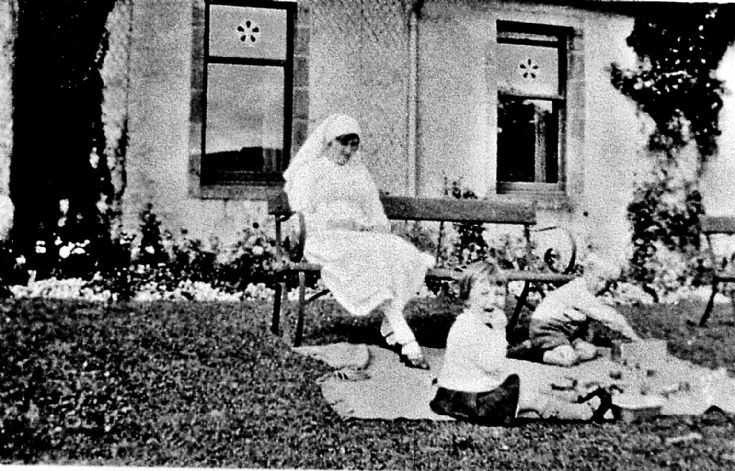 76 Barclay-Milne Children, Lower Lodge Glenbuchat