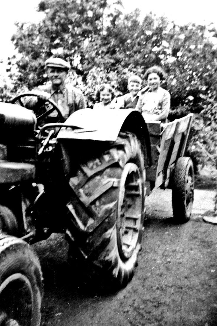 190 George Hay Craighead Glenbuchat and family