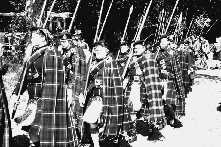 13 Lonach Marchers 1980's