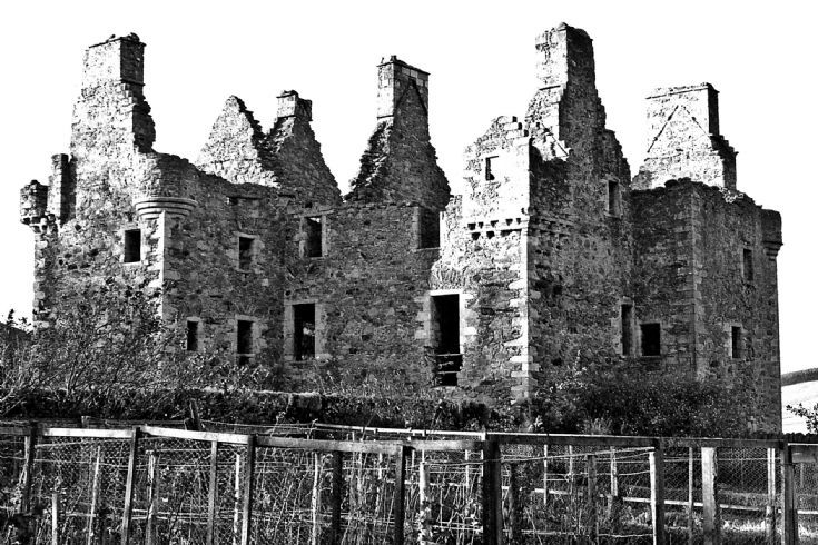 14 Glenbuchat Castle 1980
