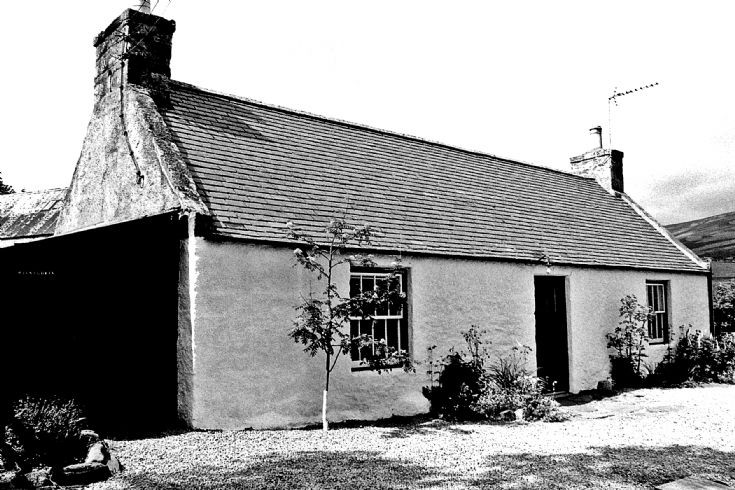 26 Balnagowan Cottage Belnacraig Glenbuchat c1980