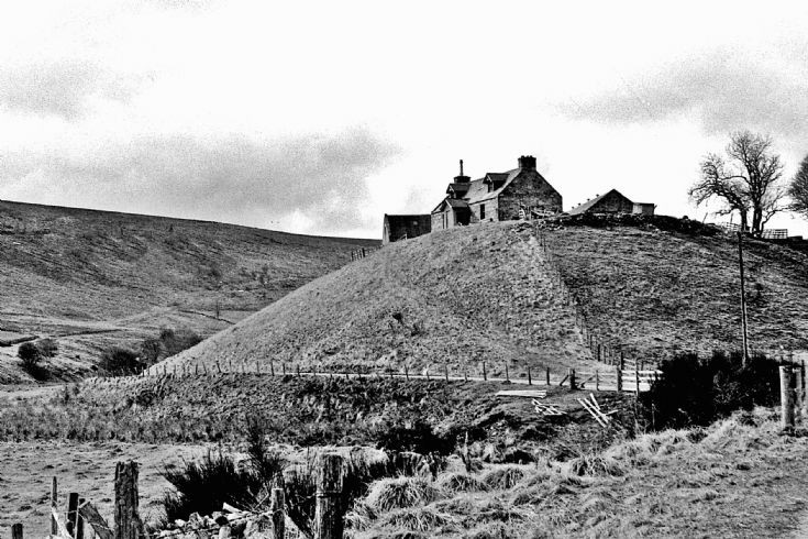 37 Dulax Farm house Glenbuchat c1980