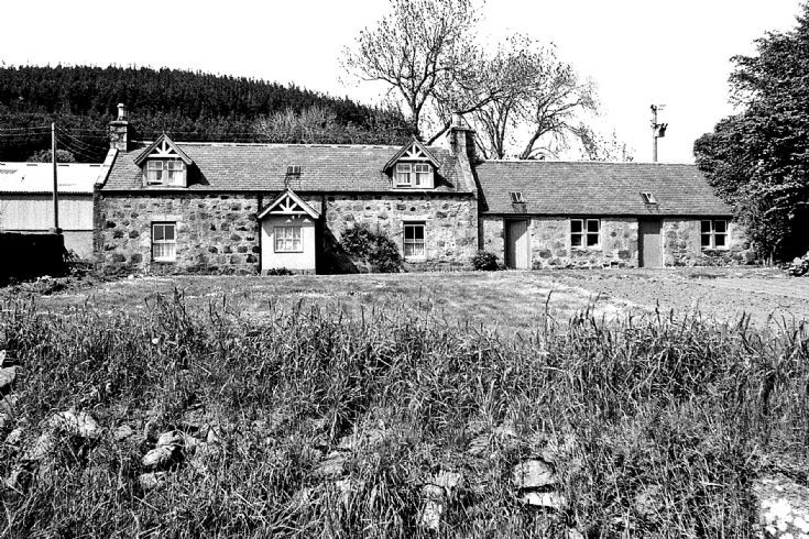 63 Sunnbrae Farm House Glenbuchat c 1980