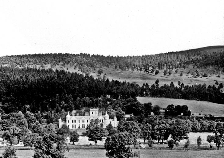 37 Strathdon Slides - Castle Newe