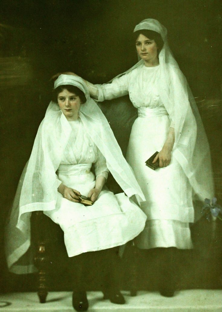 26 Sir Charles Forbes' daughters Newe Castle c1910