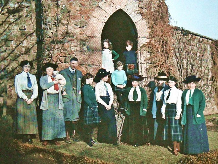 62 Forbes Family c 1910