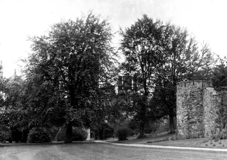 75 Castle Nrewe Garden c 1910