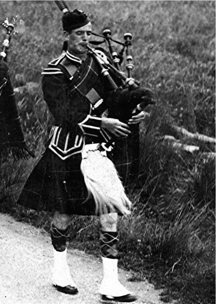 38 Willie McGregor
