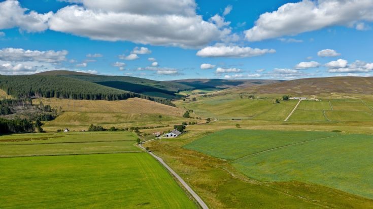 35 Panorama looking west over Smiddyford