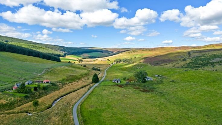 37 Panorama looking west over Crofts