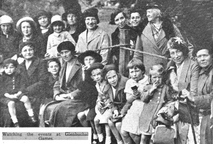 24 Spectators at the Glenbuchat Games 1938