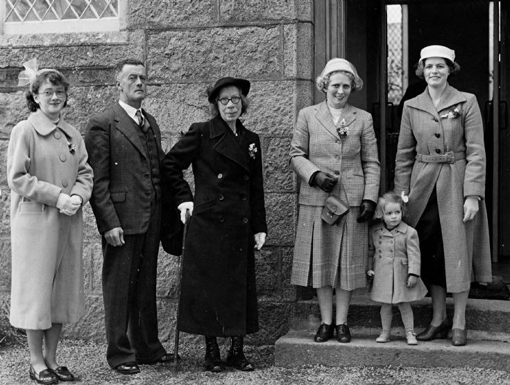 104 Rita at wedding