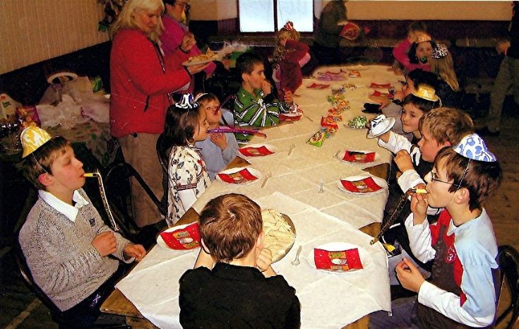 122 Christmas Party in Hall