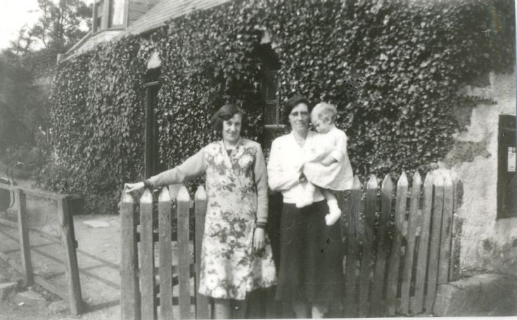 2 Family at ?Bridge Cottage