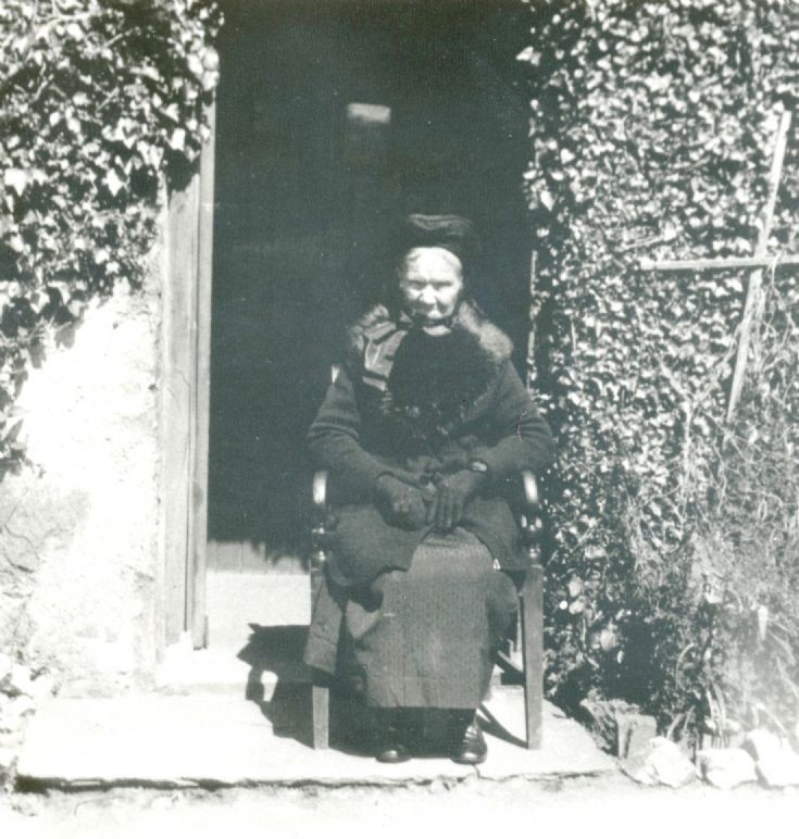 5 Old Lady at ?Bridge Cottage