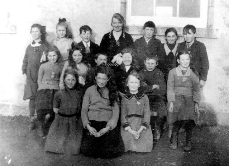 44 Glenbuchat School ?1952