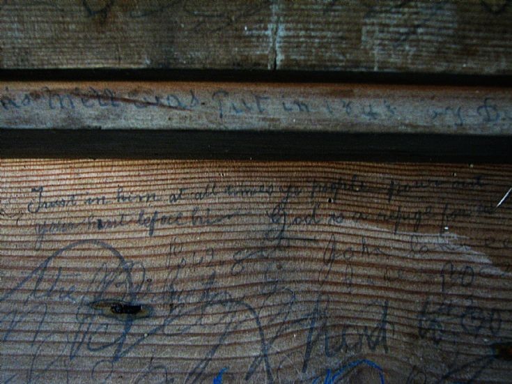 28 Badenyon, Writing on threshing machine