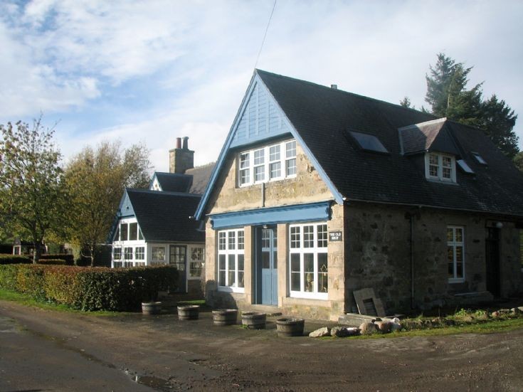 75 The Shop at Craigton 2011