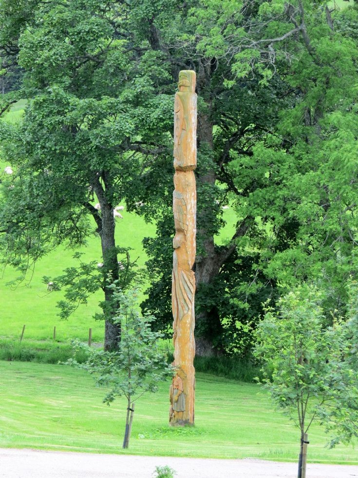 91 Colqhhonny Totem Pole