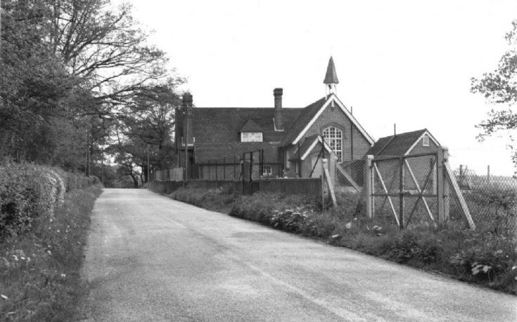 Warninglid school