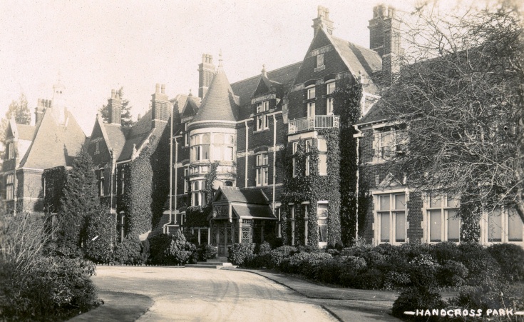 Handcross Park
