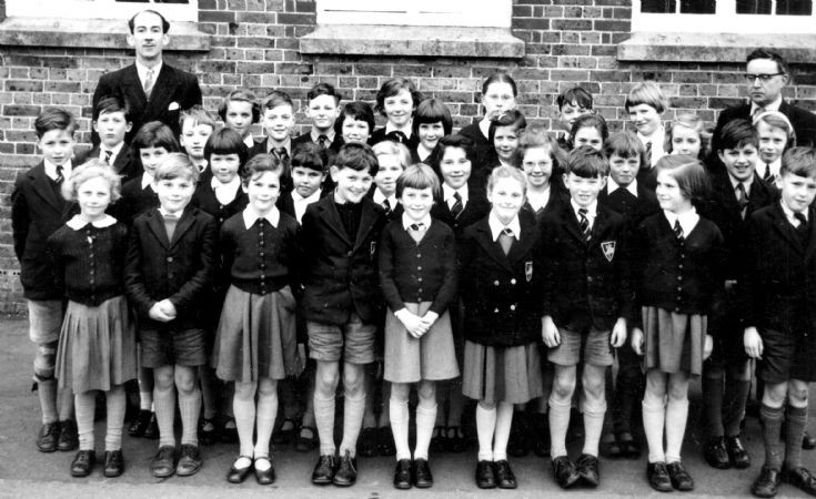 Handcross Primary School Choir