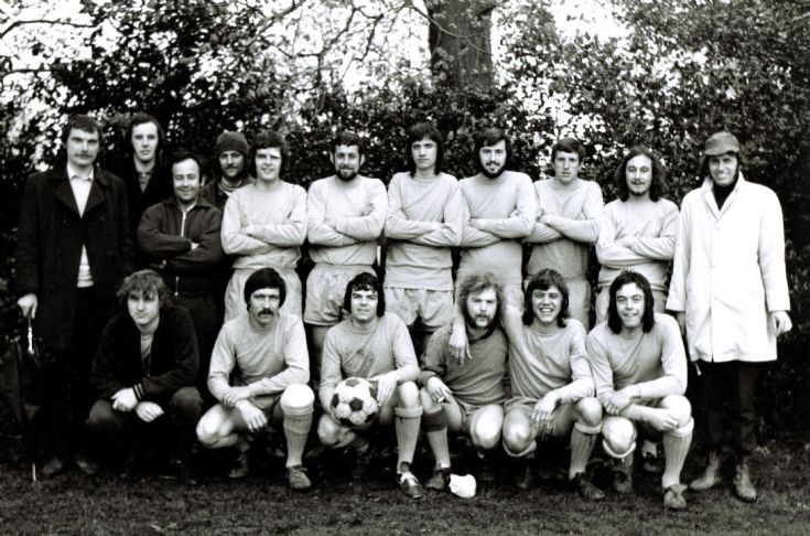 Handcross football team