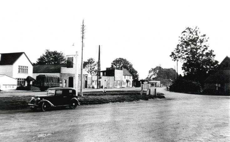 Richardson's Garage, Pease Pottage