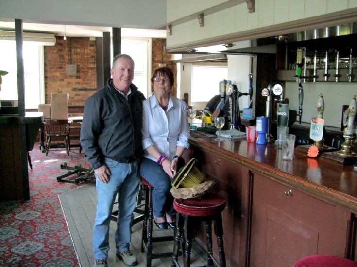 Fountain Inn, Handcross (4 of 7)