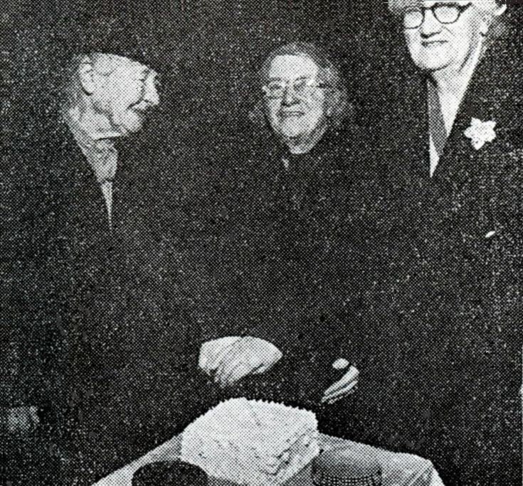 Handcross Women's Institute cake-cutting