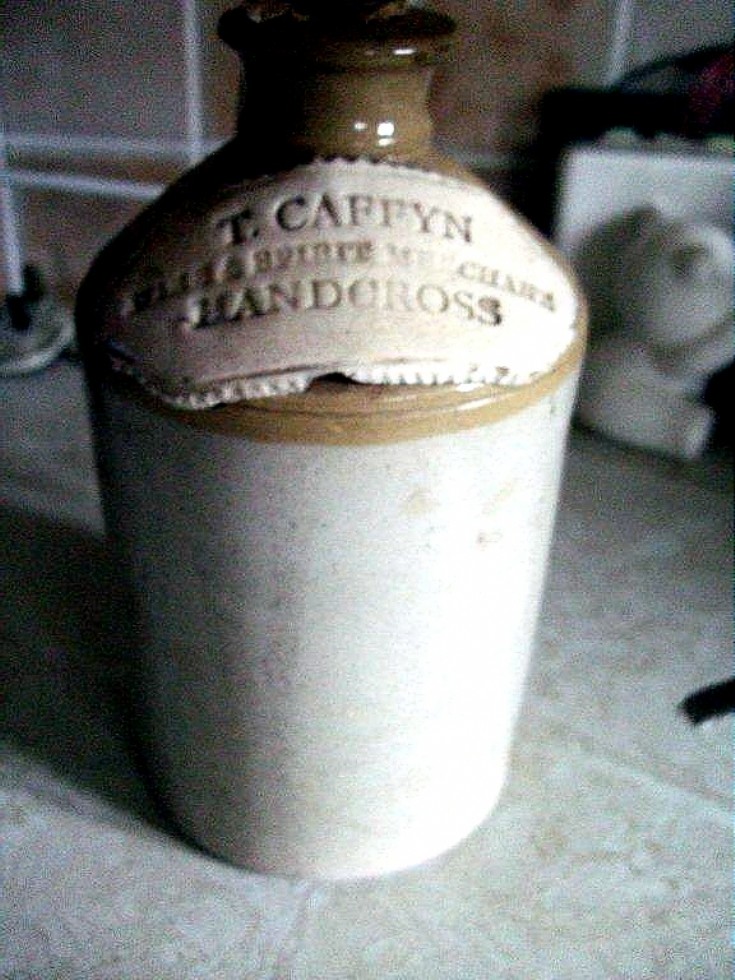 Thomas Caffyn flagon from Handcross Post Office