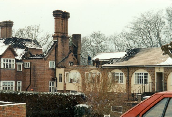 Fire at police centre, Slaugham Manor
