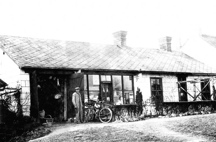 Post office and stores, Slaugham