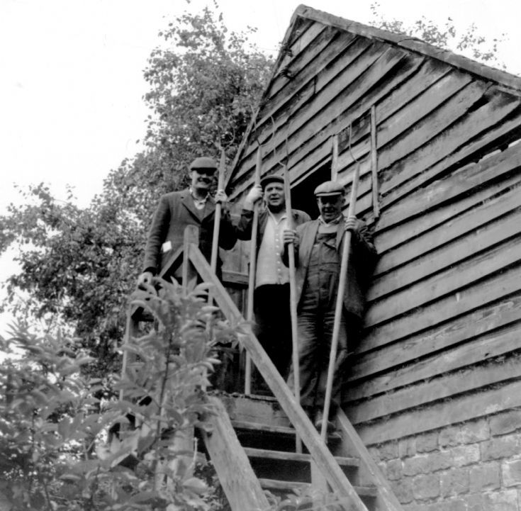Harvesting time at High Beeches, Handcross