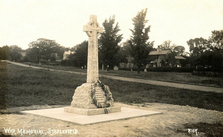 Staplefield war memorial