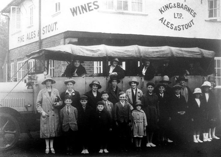 Charabanc outside the Black Swan, Pease Pottage