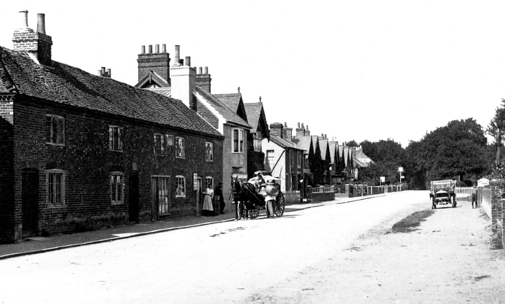 Batchelors Buildings, High Street, Handcross