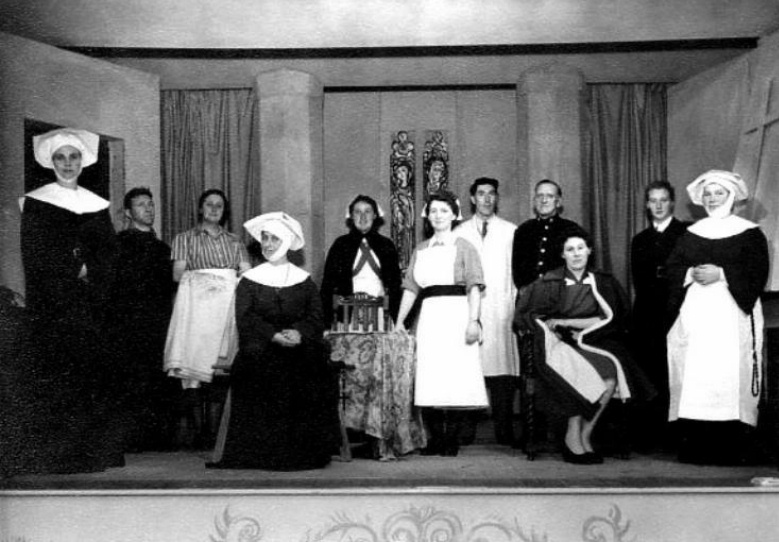 The Handcross Players perform