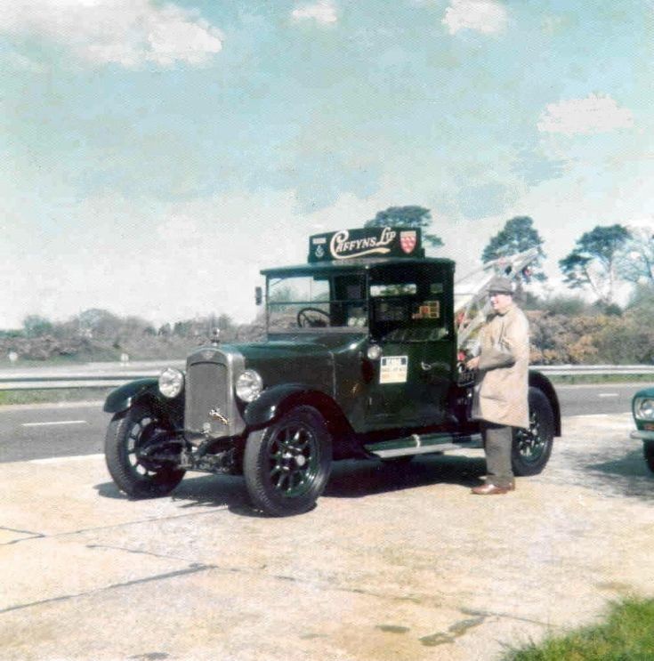 Mr Quick's breakdown truck, Handcross