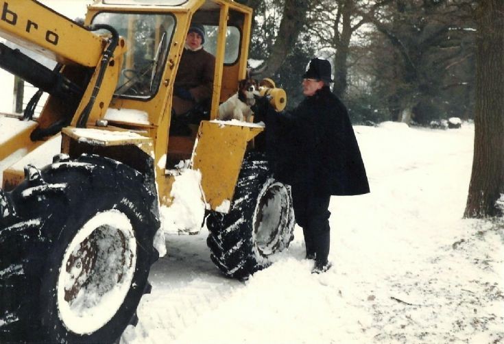 Snow clearance at Staplefield