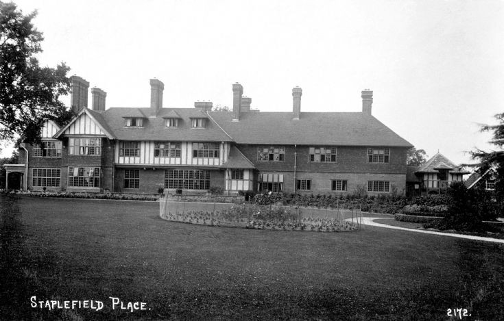 Staplefield Place gardens
