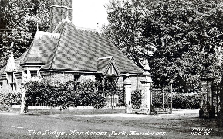 Handcross Park West Lodge